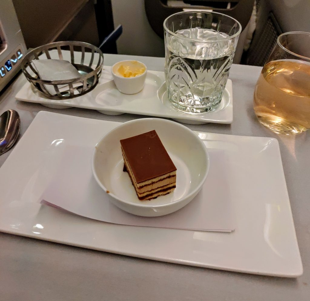 BA33 Club World Tiny Dessert